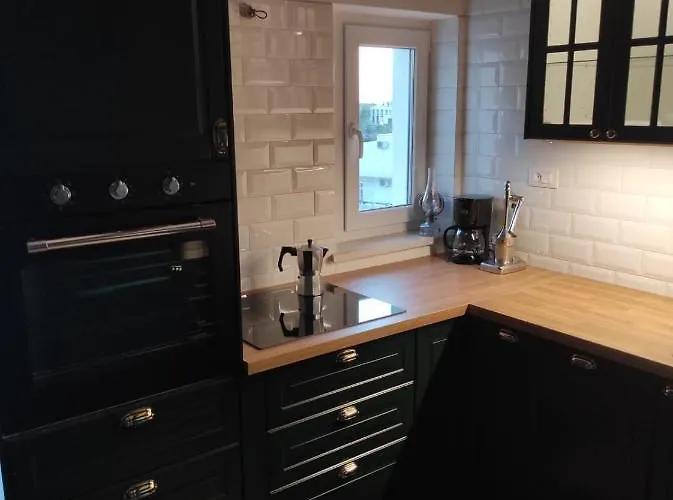 Sumic Harbour View Apartment