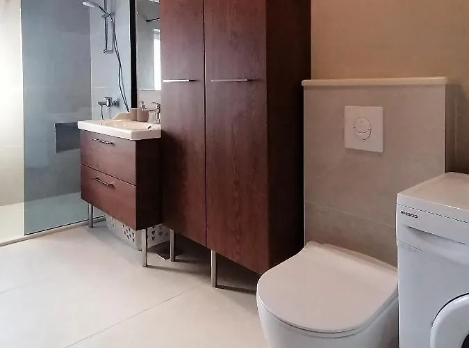 Sumic Harbour View Apartment *