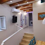 Sumic Harbour View Apartmán
