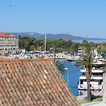 Sumic Harbour View Apartmán *
