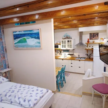 Sumic Harbour View Apartment Makarska