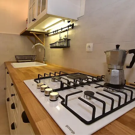 Apartment Sumic Harbour View Makarska