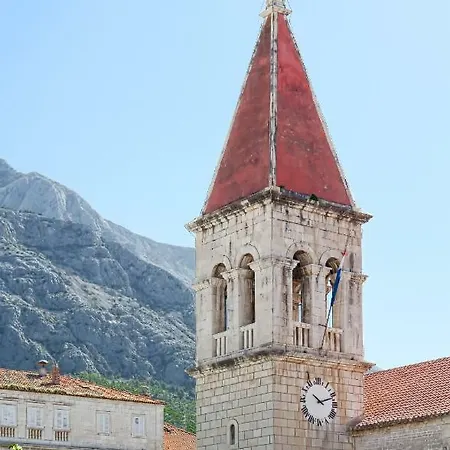 Sumic Harbour View Apartment Makarska