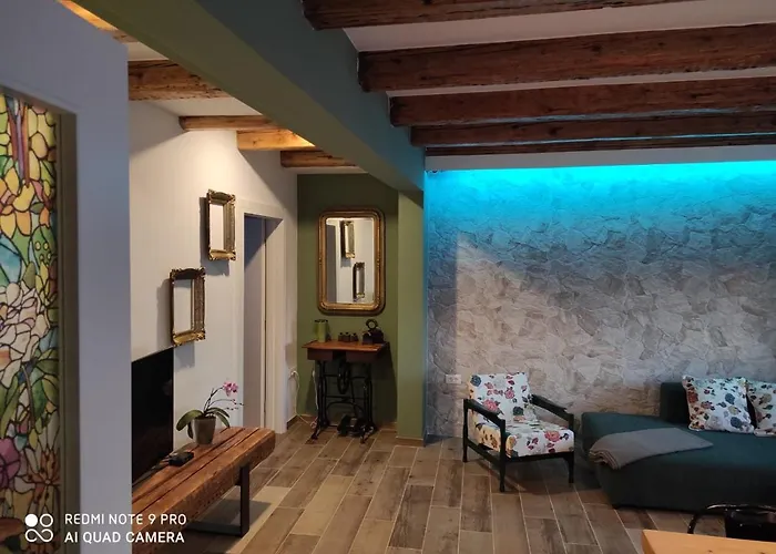 Sumic Harbour View *